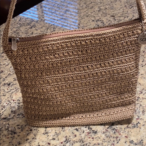 22:07 - The Sak Crochet Handbag - Picture 2 of 15